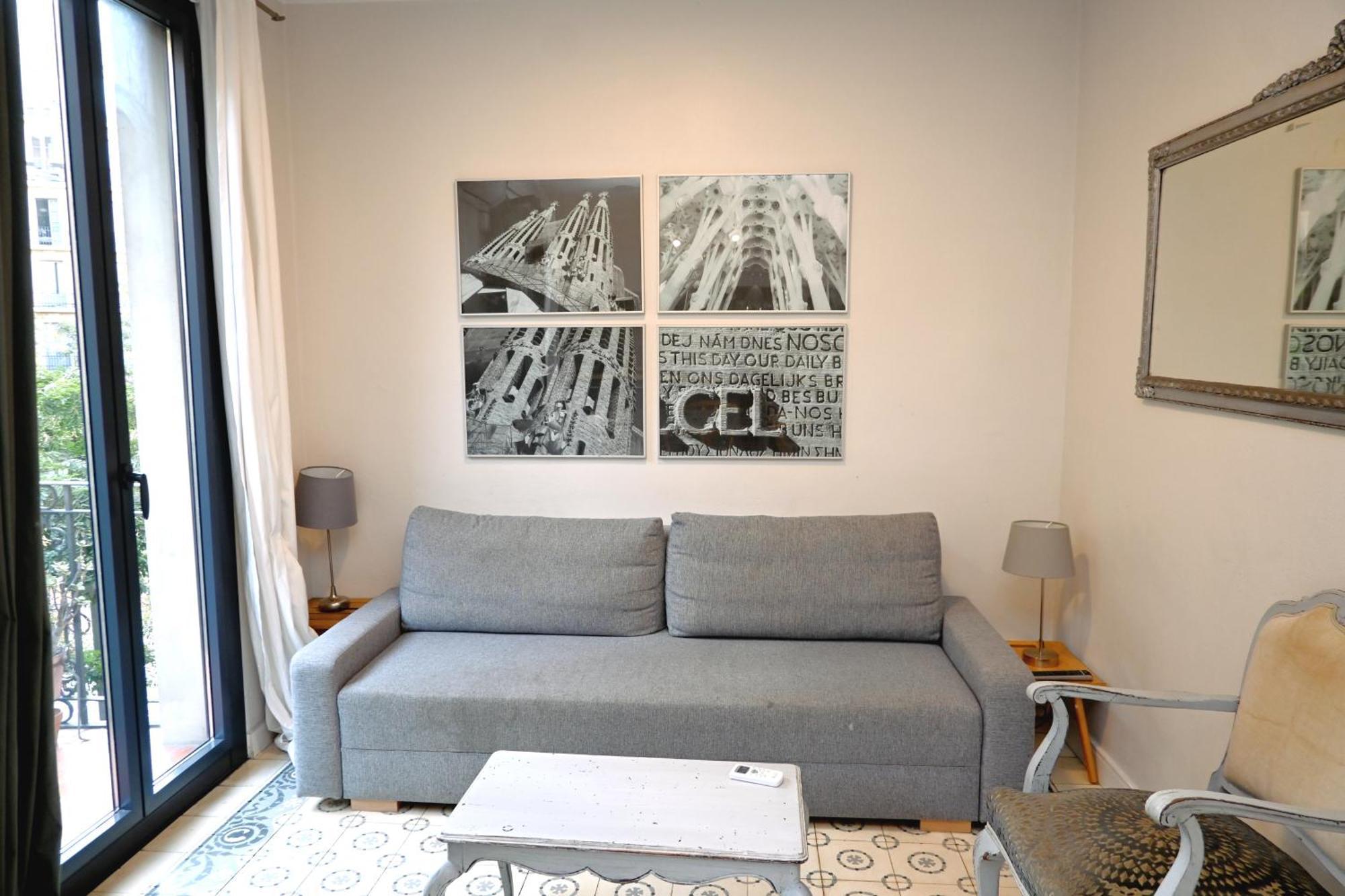 Homenfun Barcelona Sagrada Familia Marina エクステリア 写真