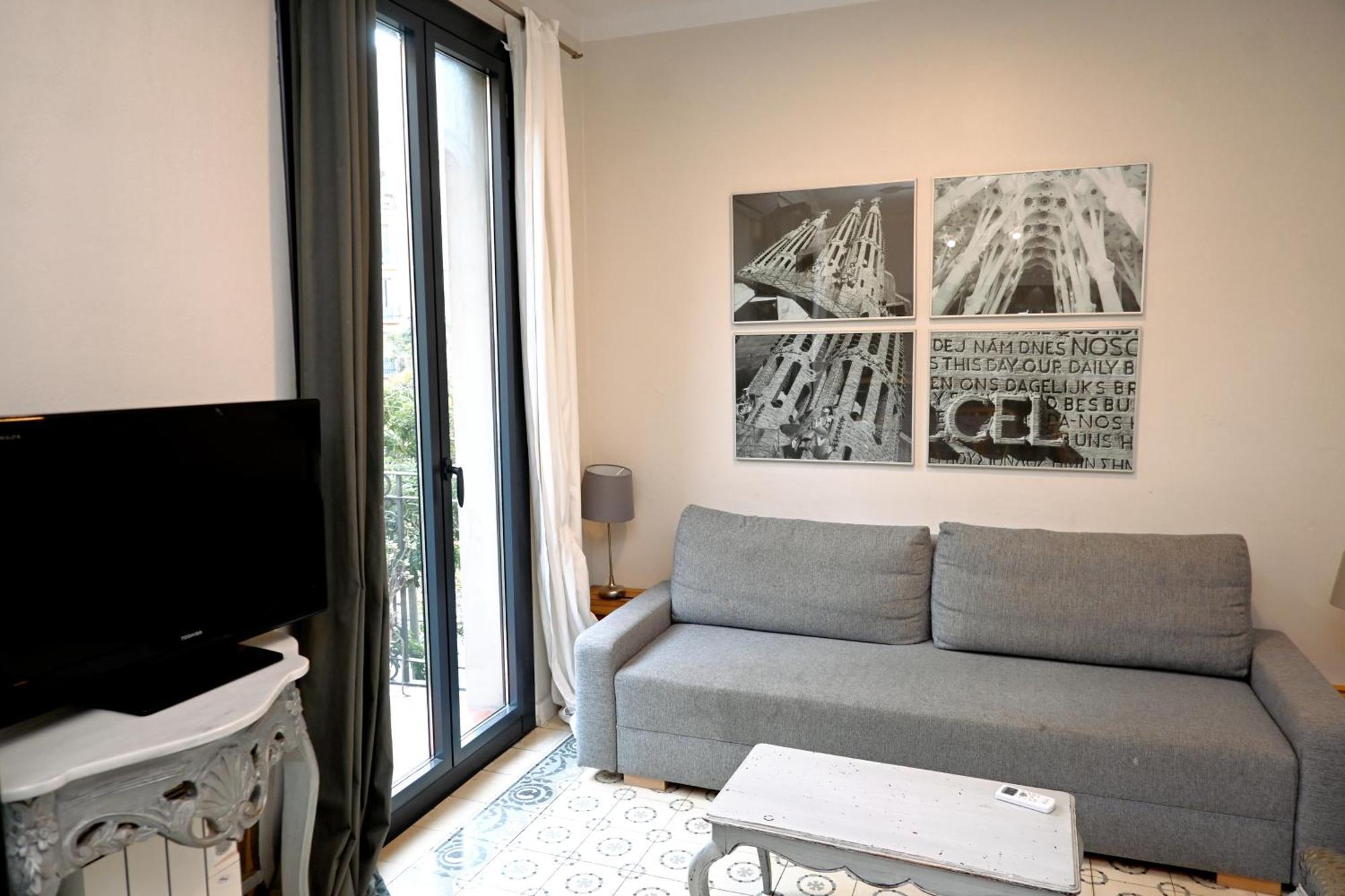 Homenfun Barcelona Sagrada Familia Marina エクステリア 写真